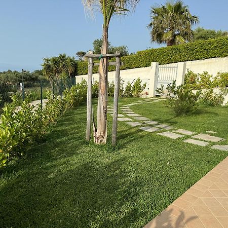 Villa Dei Fiori Zambrone Esterno foto
