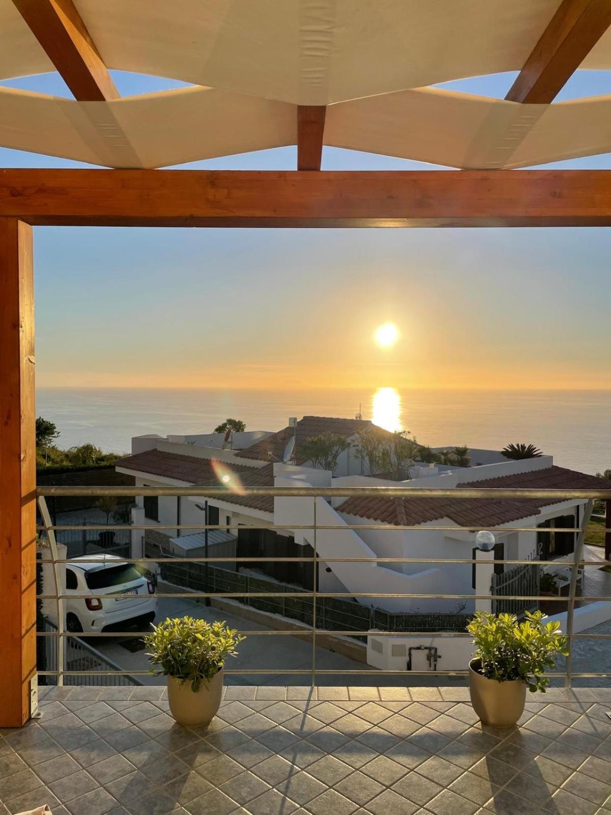 Villa Dei Fiori Zambrone Esterno foto